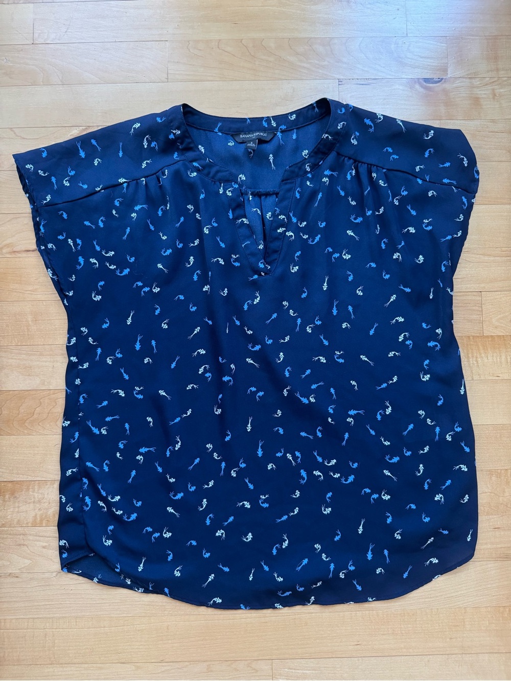 Banana Republic Navy koi Cap-Sleeve Blouse